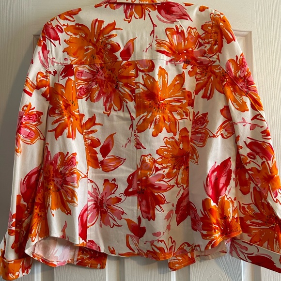 Cute summer jacket with pink t-shirt - Picture 4 of 10